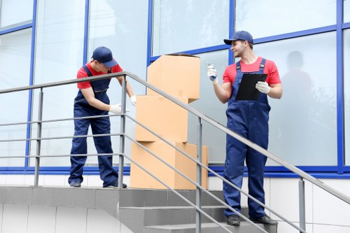 Local moving van service for Sutton homes and businesses