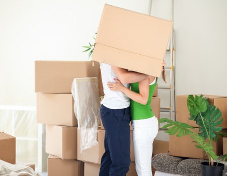 Flexible man and van transport for small business needs in Sutton